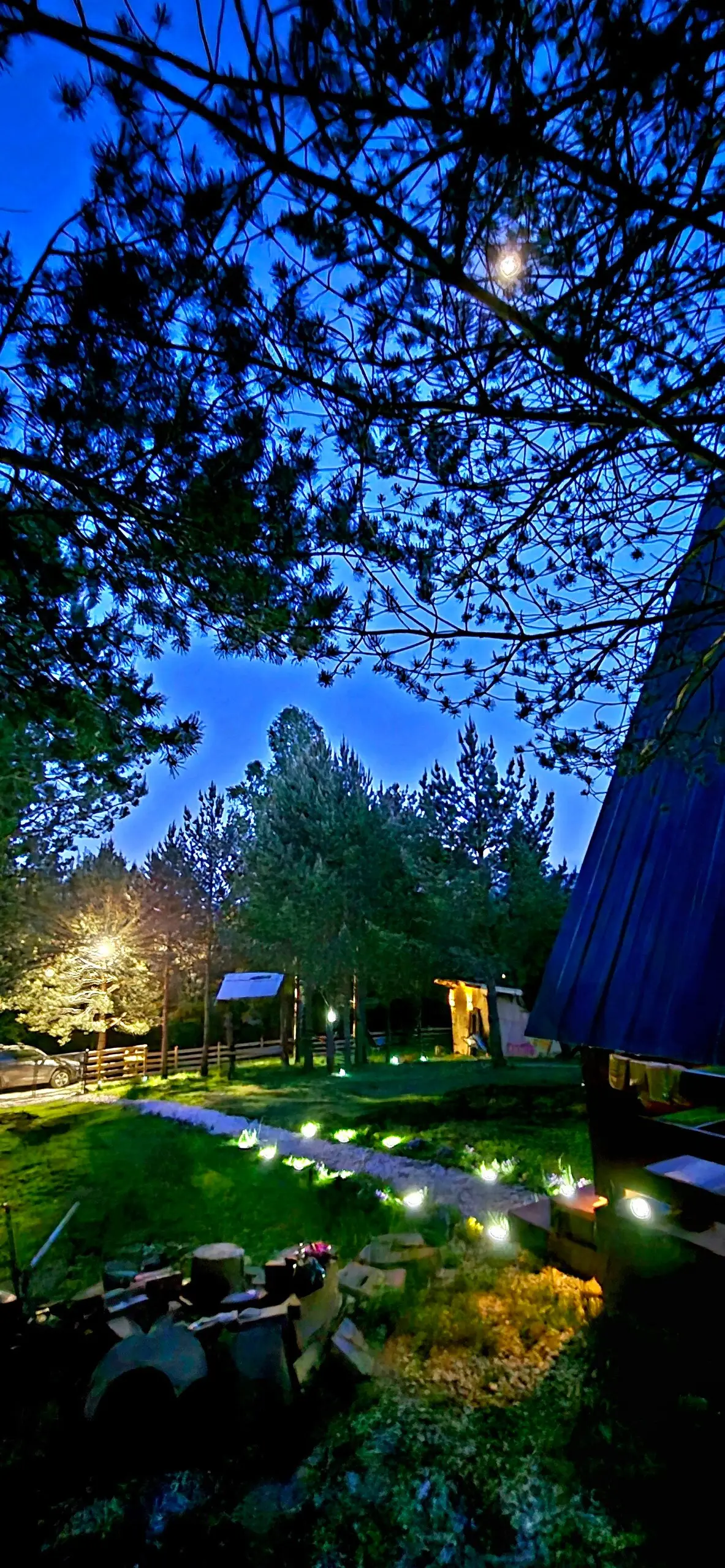 Cozy Forest Hut near Sarajevo with outdoor hot tub