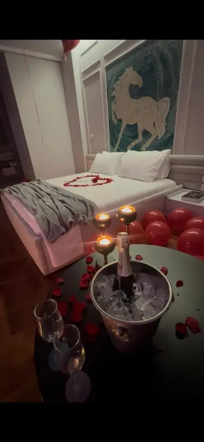 Lunarist Luxury Private Jacuzzi Suites Tirana
