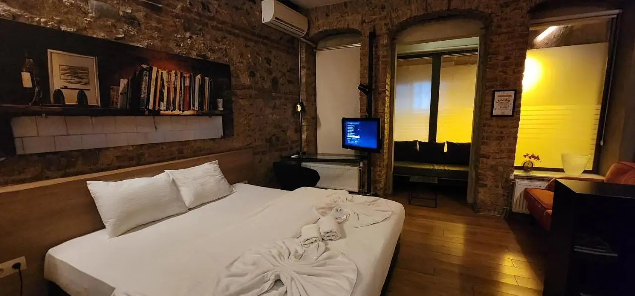 Taksim Galata Tower, Rooms Galata Historical Hotel