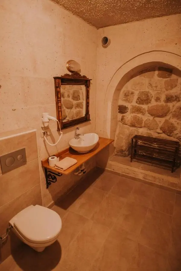Cappadocia Eagle Cave Inn