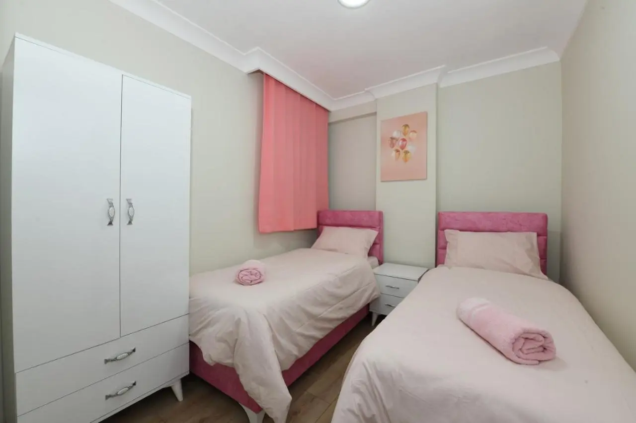 Uzay Apartments