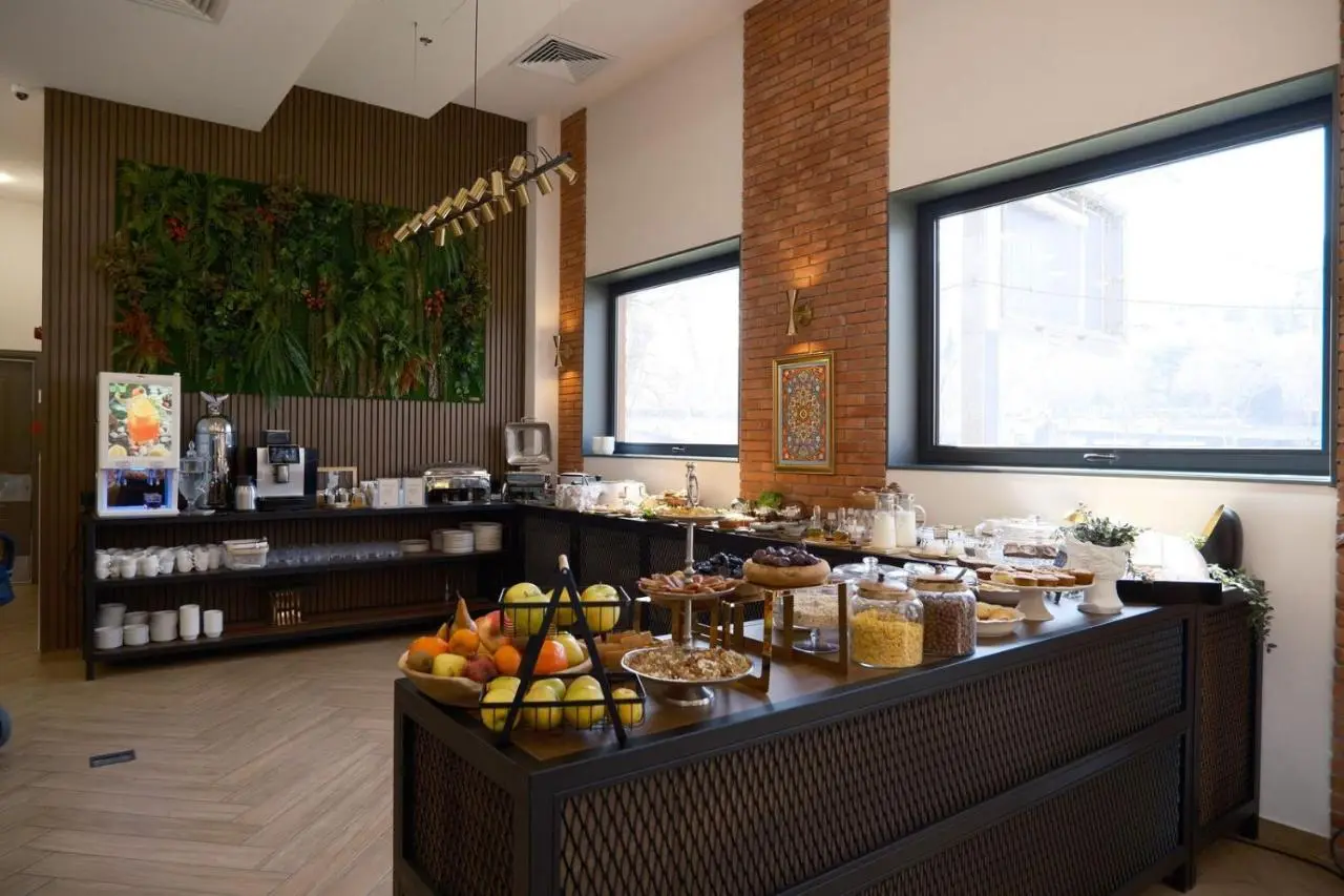 Hotel Monday by DNT Group