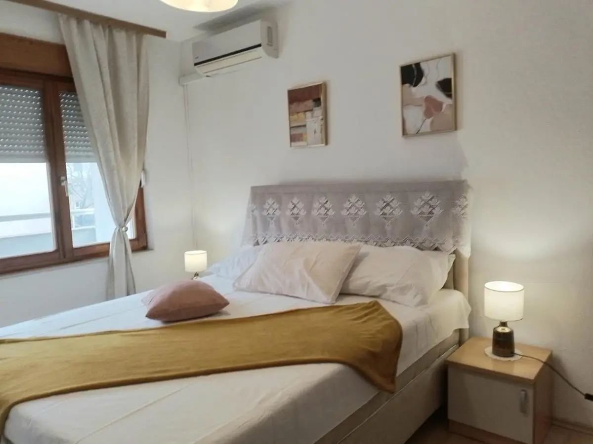 Guesthouse Sanja - Apartments 212