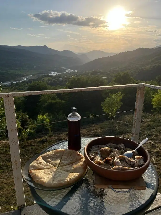 4 seasons. 4 სეზონი Glamping Georgia Racha