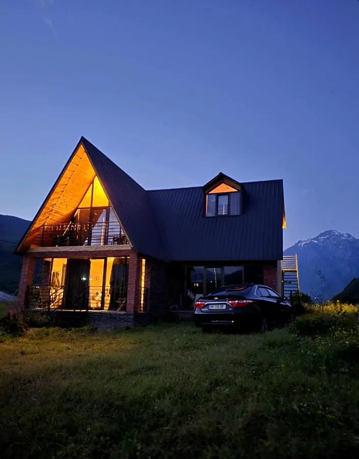 Grand Mountain Cottage