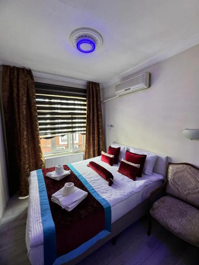 Happy Suite Boutique Hotel
