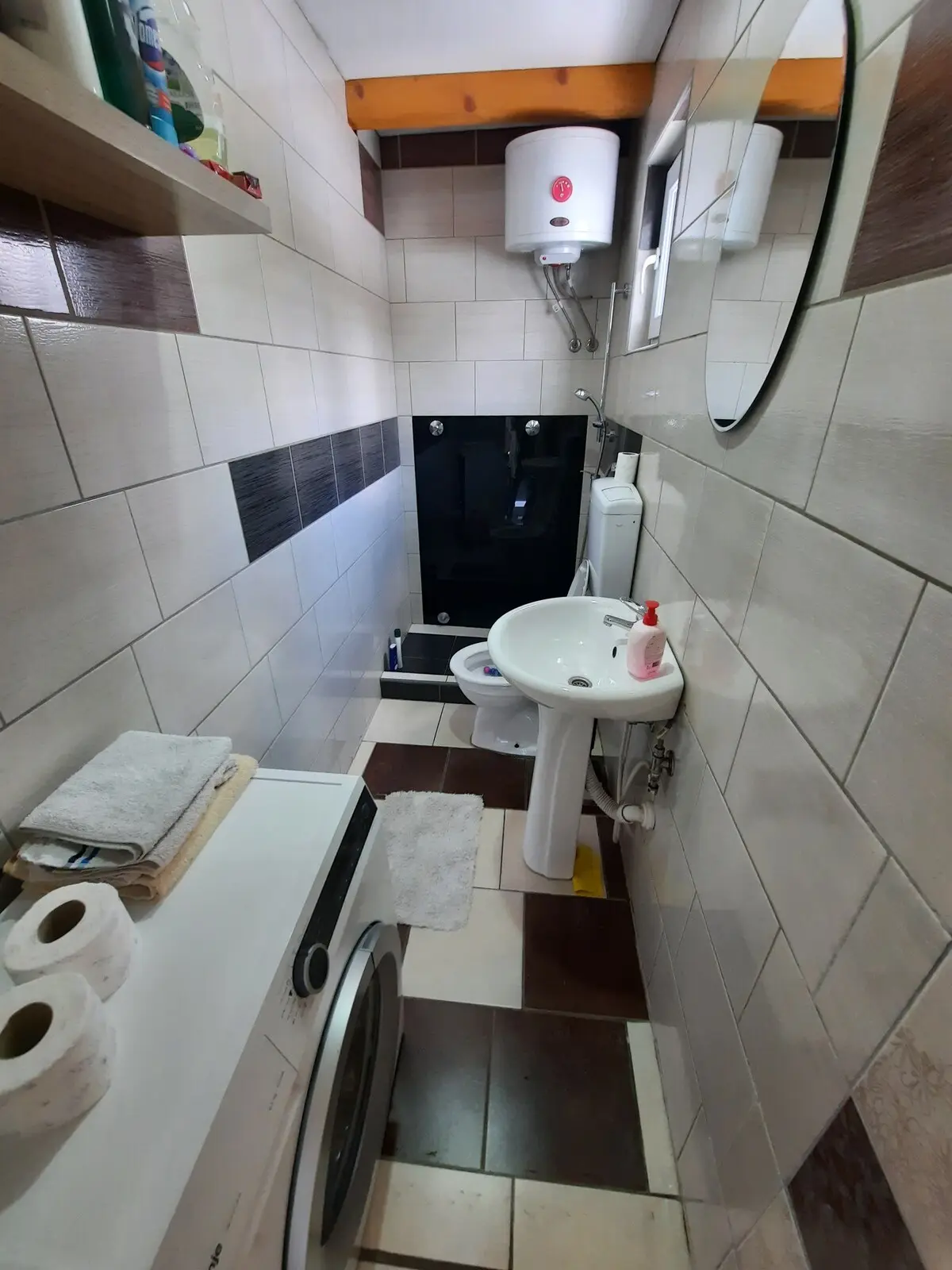 Mountain House Brutusi 18
Bjelasnica/Trnovo bi