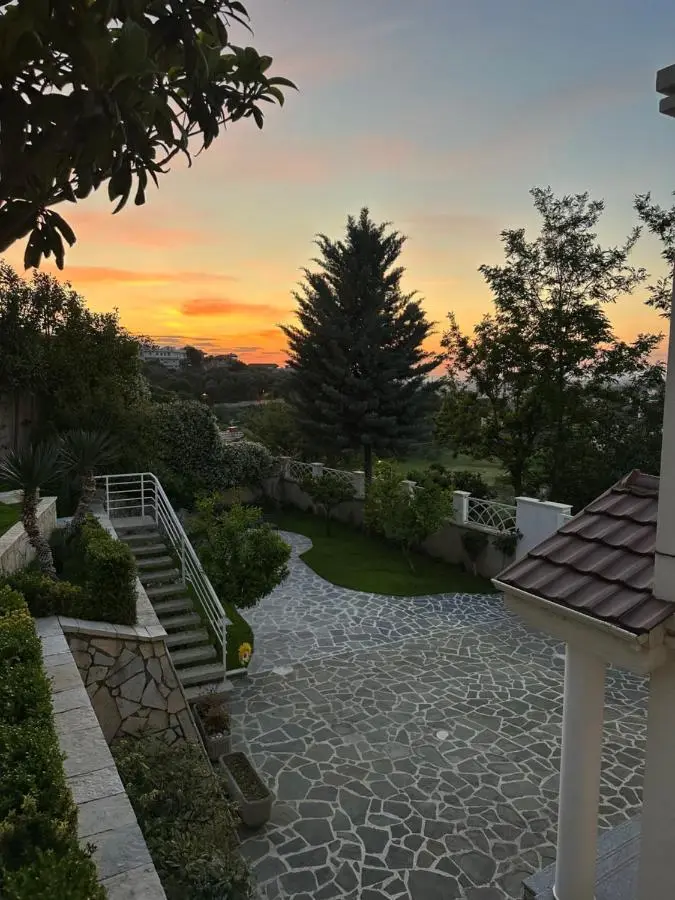 Villa 35