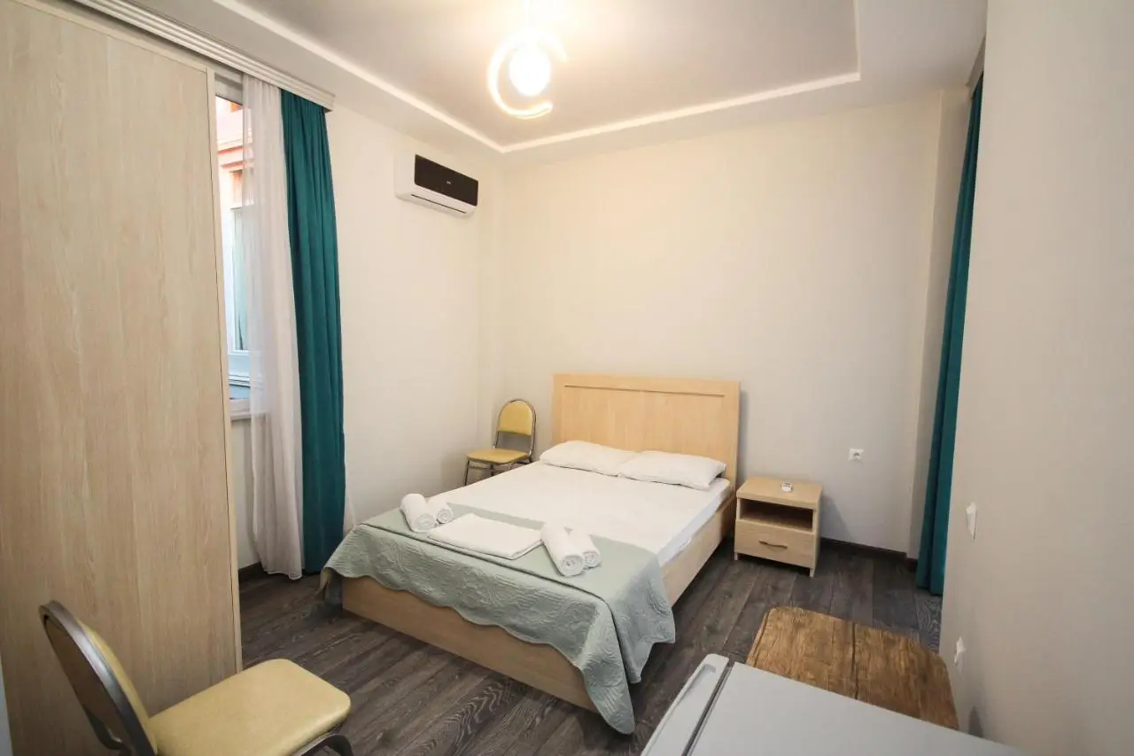 Guest House 99