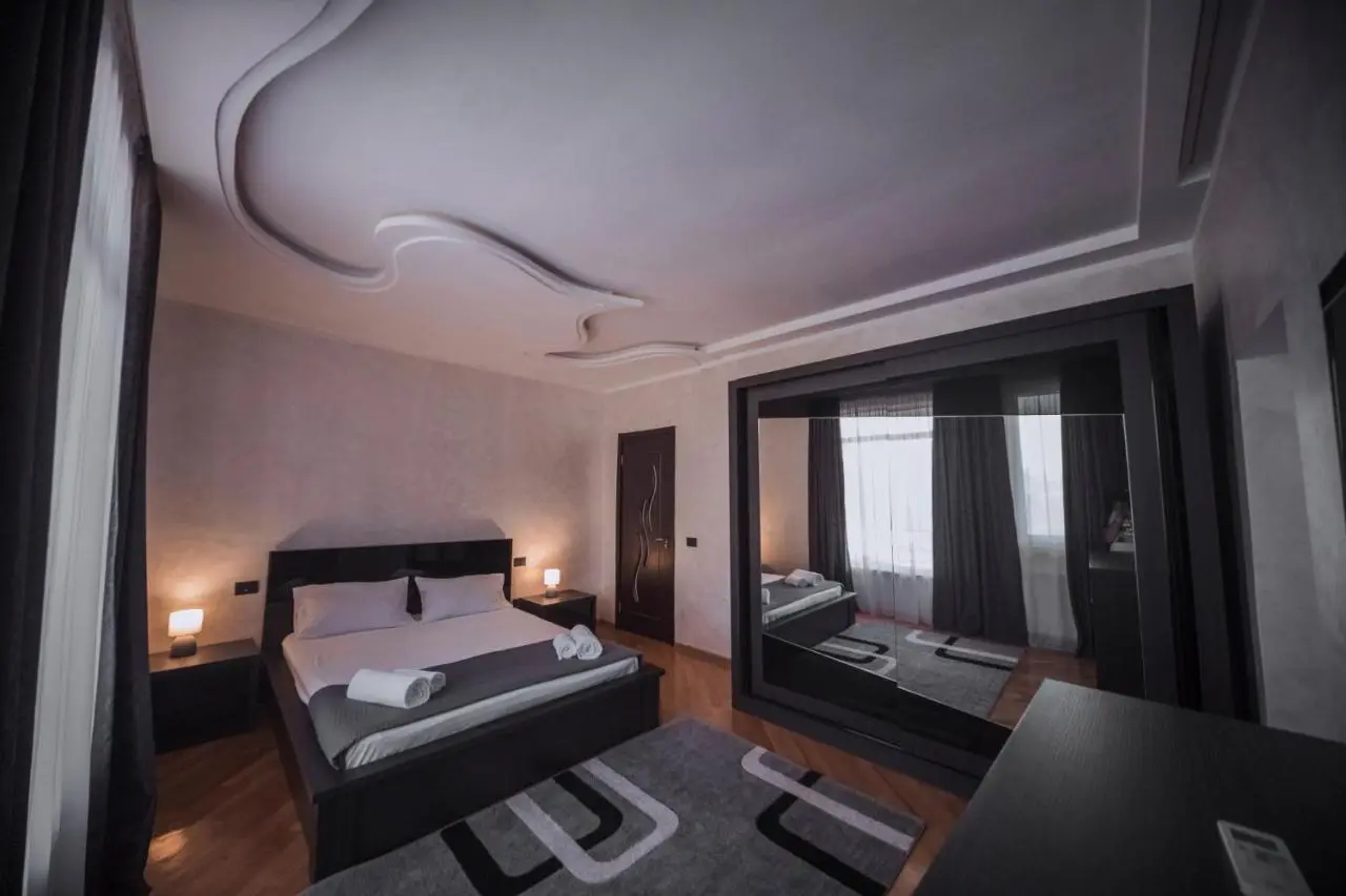 Makos Guest House
