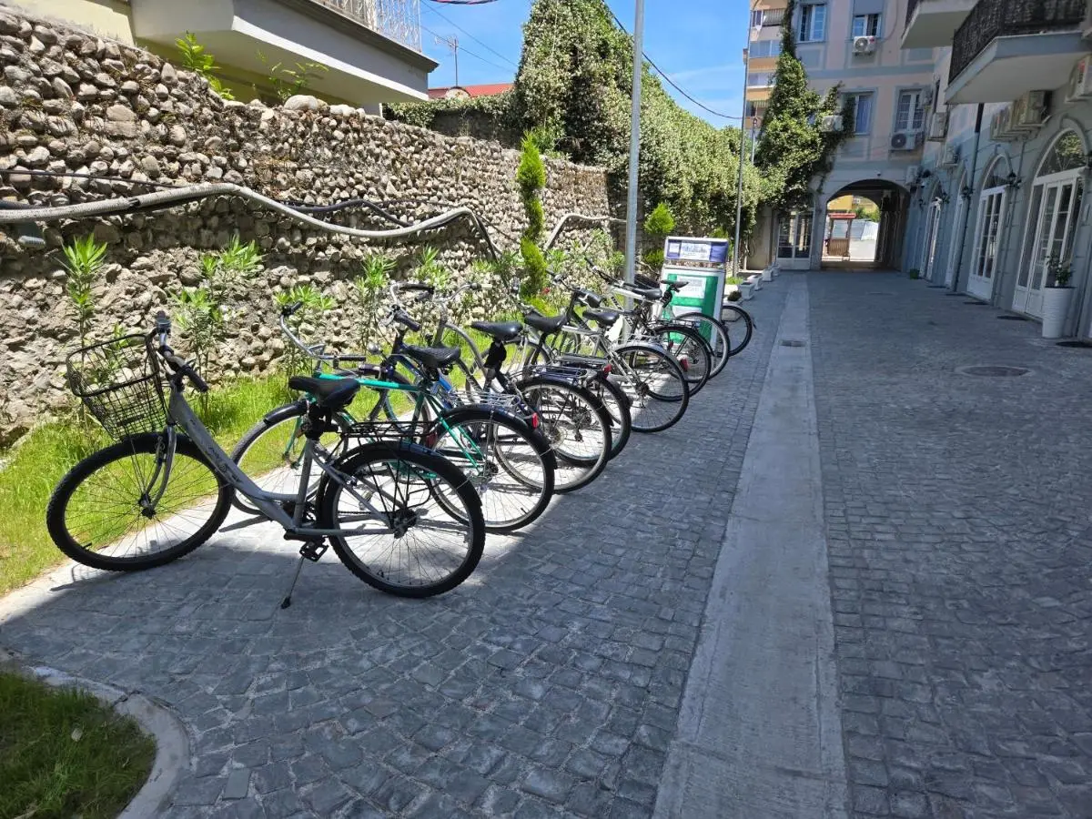 AR-Lux apartment old street