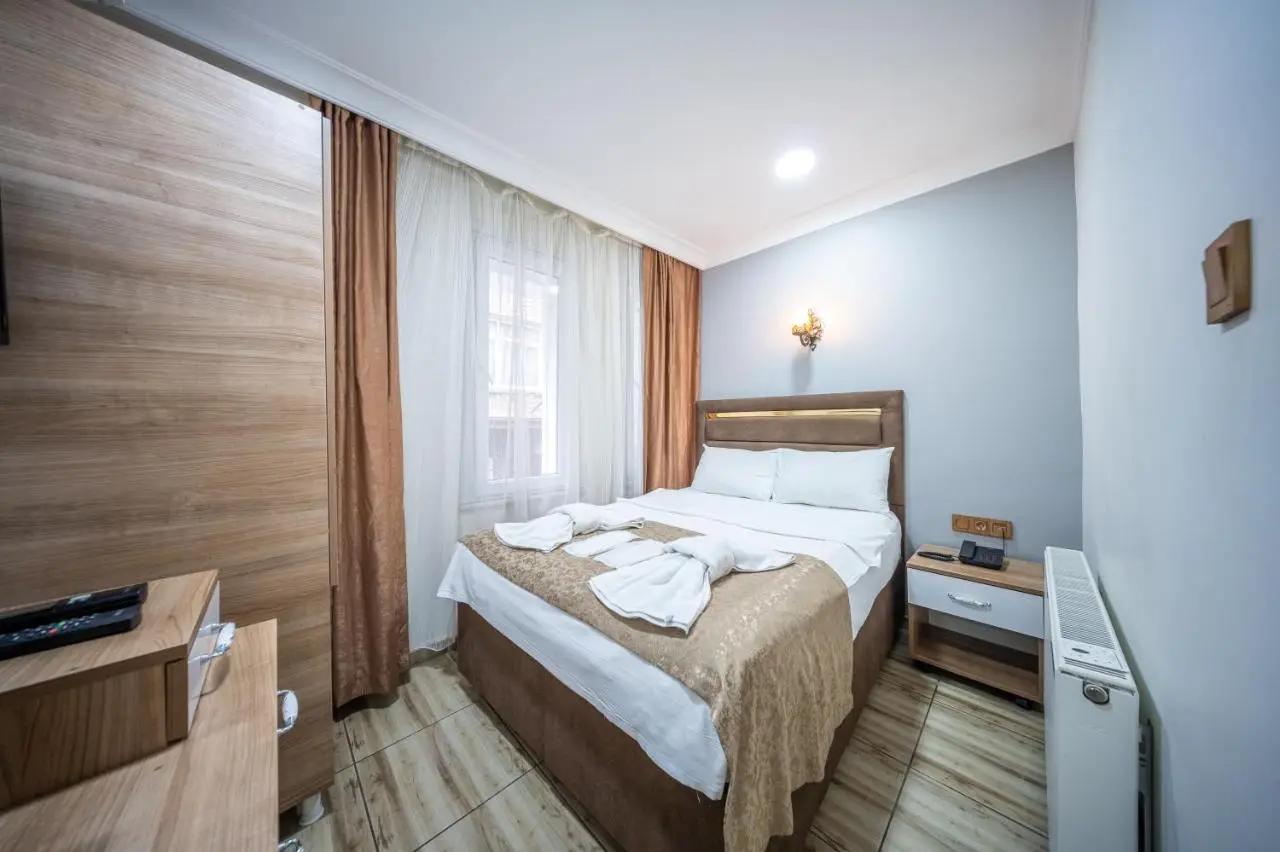 LAOS OTEL