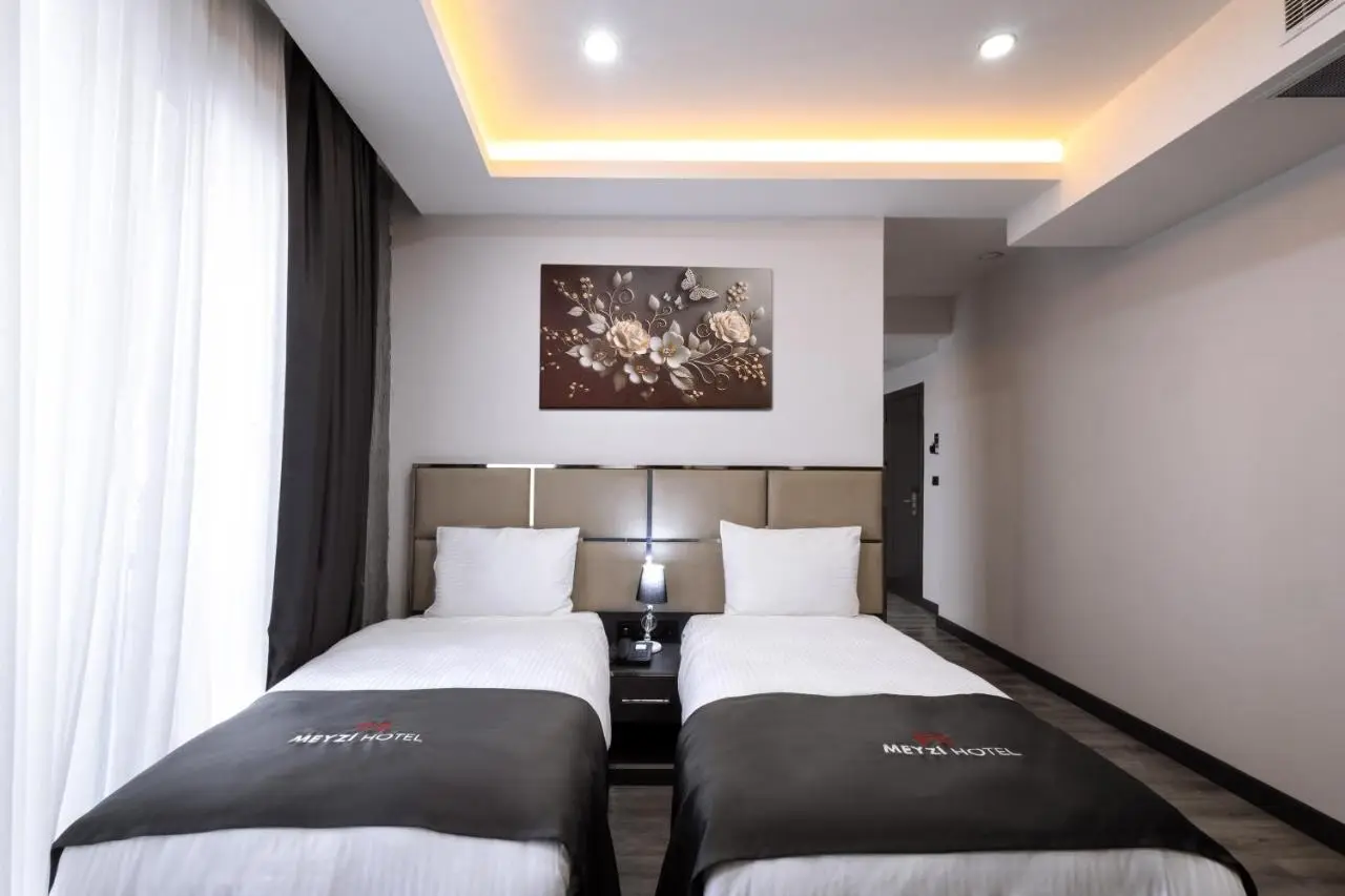 Meyzi Hotel