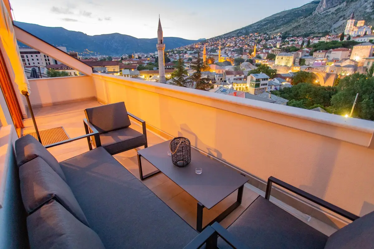 Sky Penthouse Old Bridge with sauna & jacuzzi