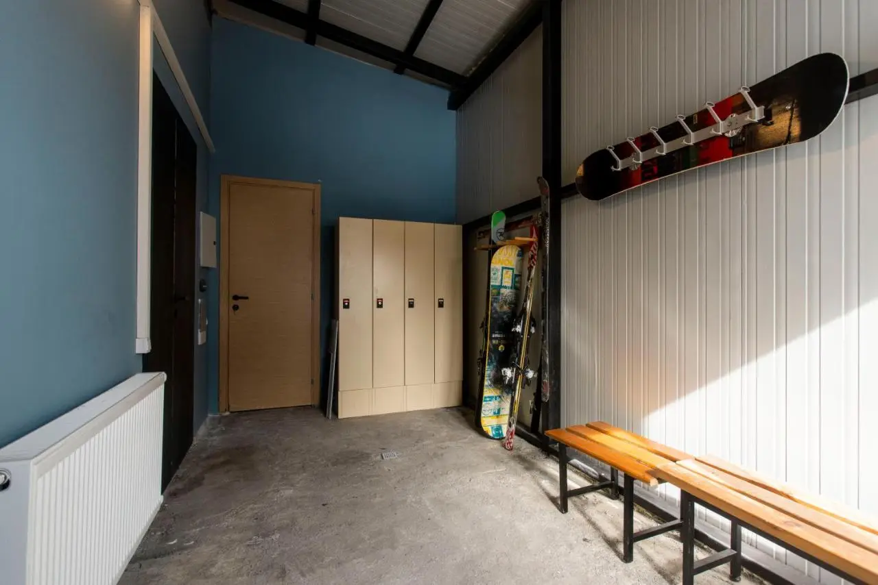 Khada Hostel
