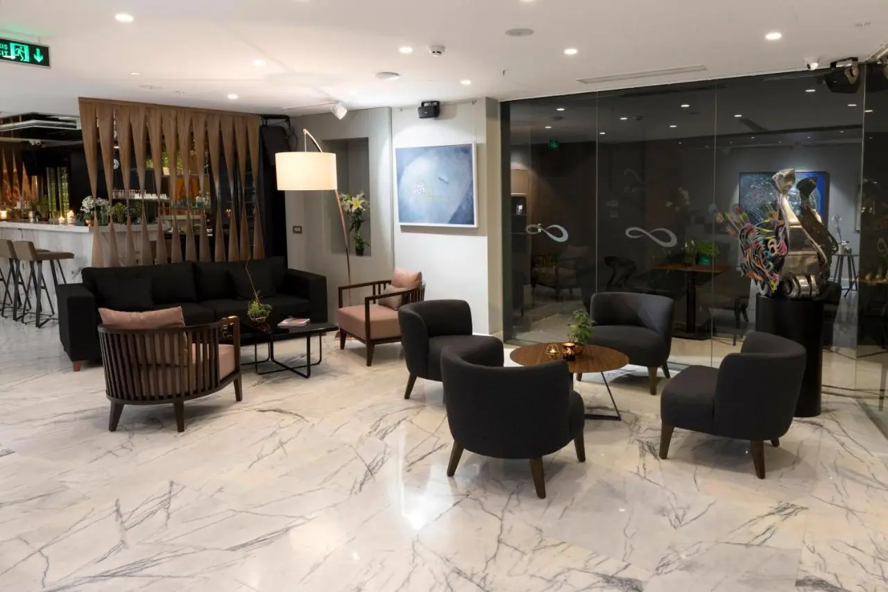 Endless Art Hotel-Special Category