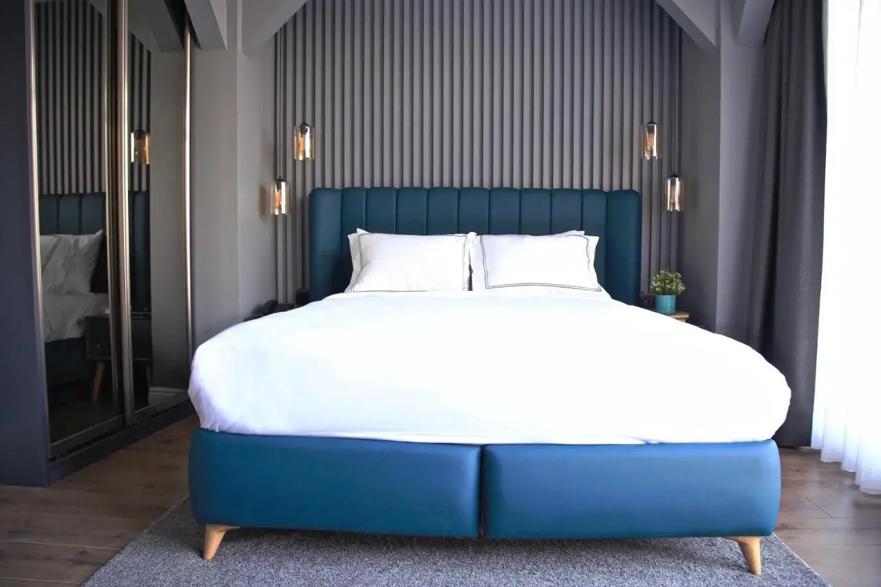 HOTEL BRONTE