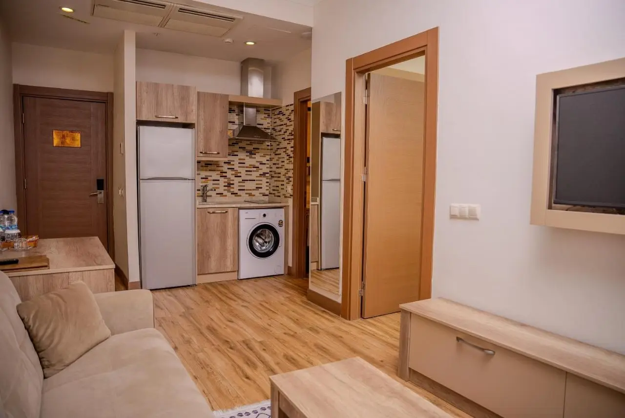 Mari Suites Hotel