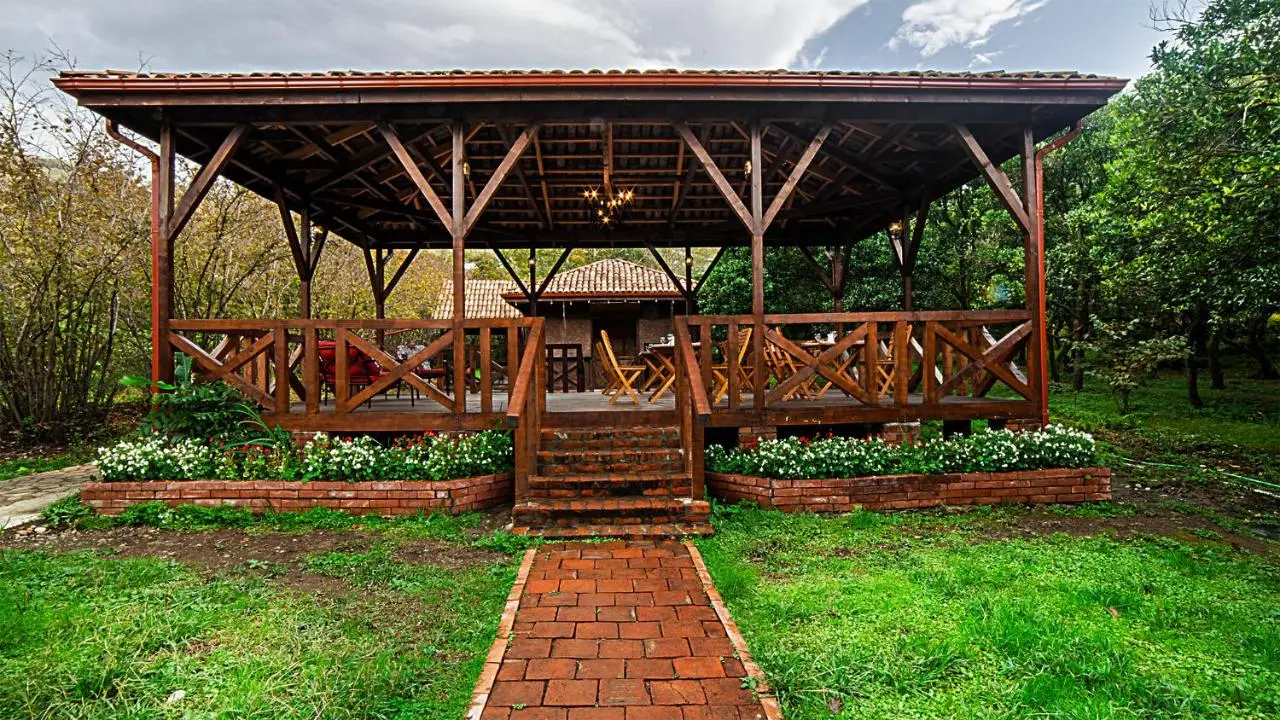 Orange Hotel