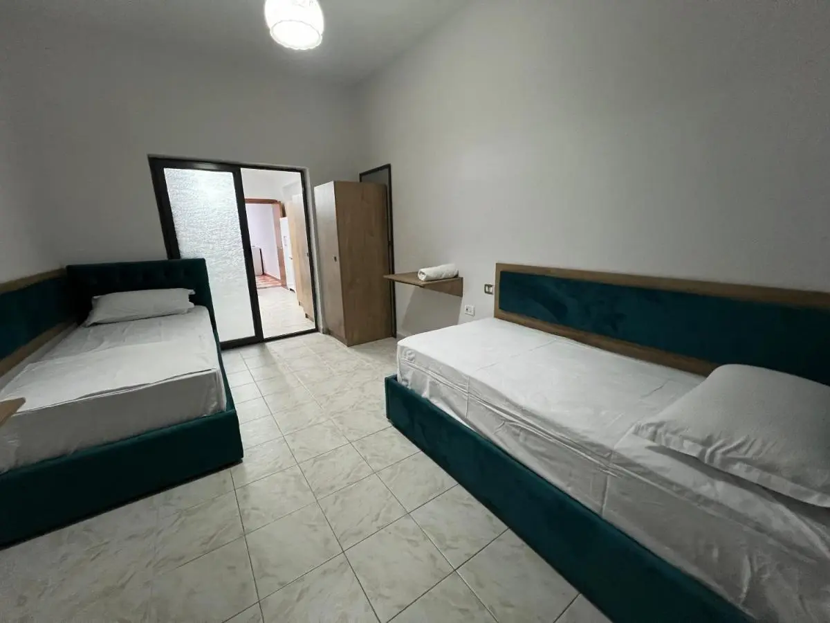 Sisterhood Hostel-Female Only