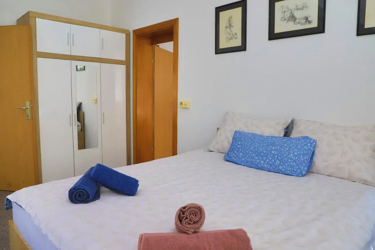 APARTMAN NAAJ