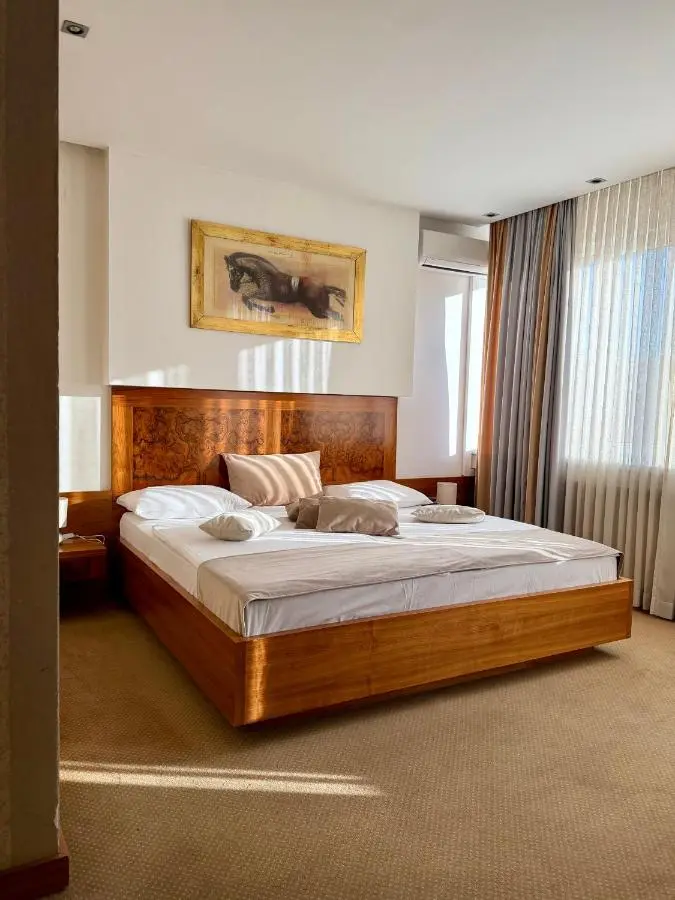Hotel Exclusive