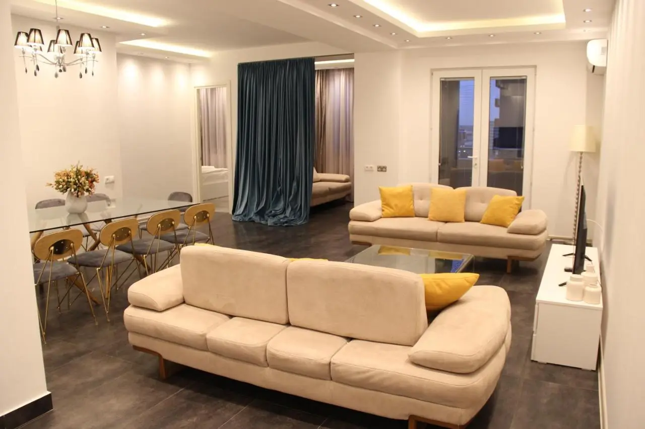 Maxela Apartments