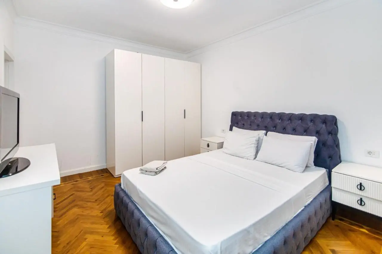 Nizami Street New Apartment Mojo