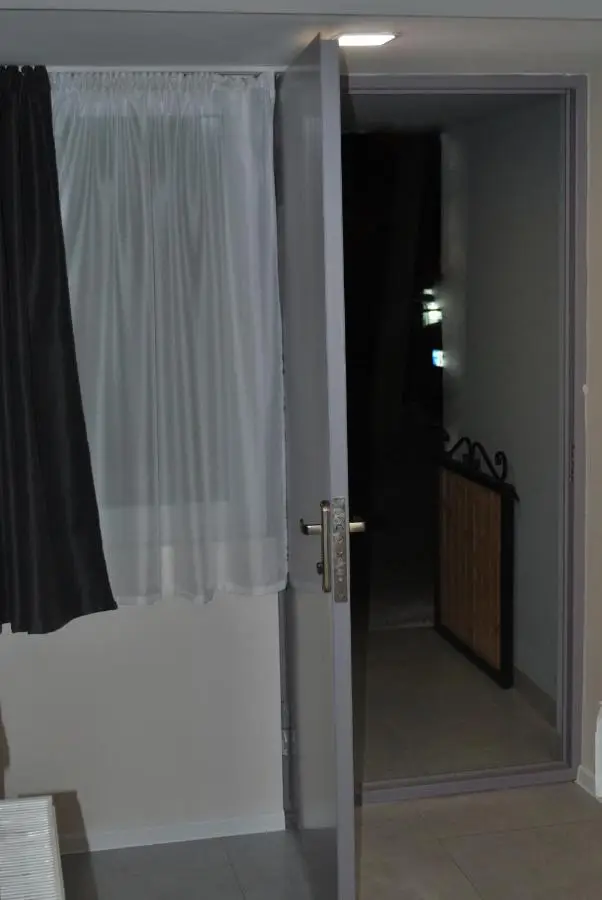 nikas apartment