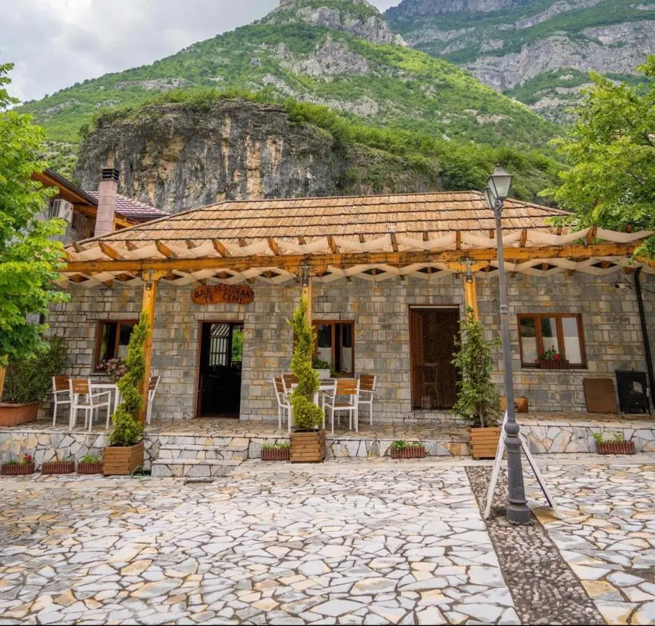 - Cemi River Rooms -