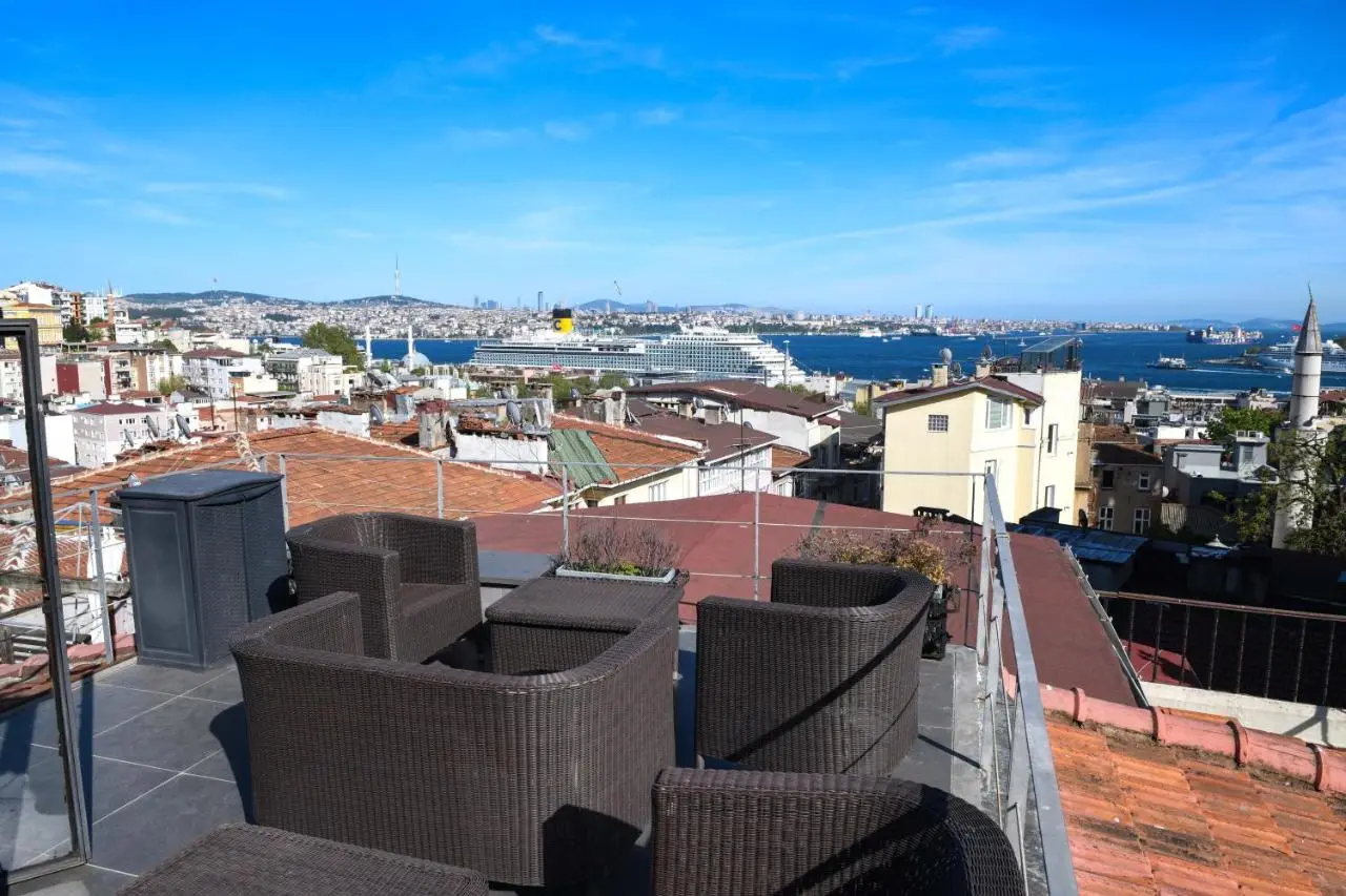 Taksim Galata Tower, Rooms Galata Historical Hotel