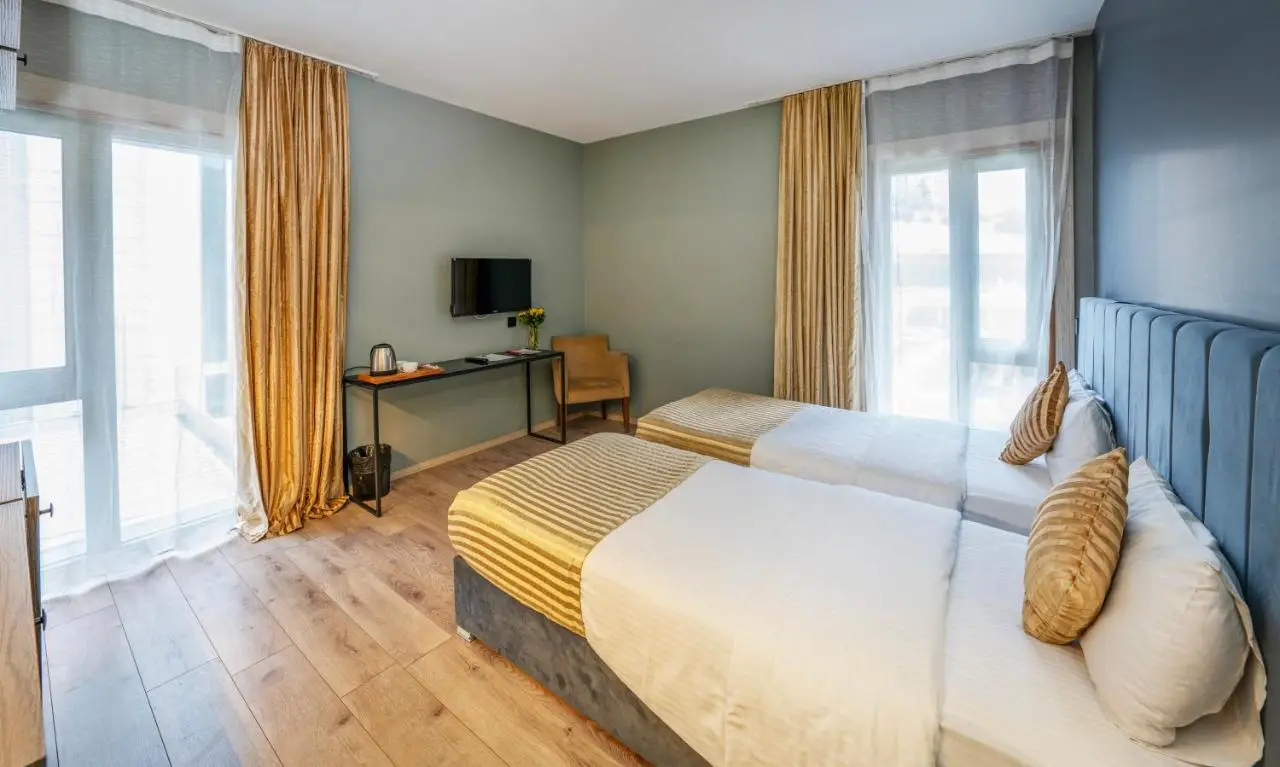 Orya Hotel