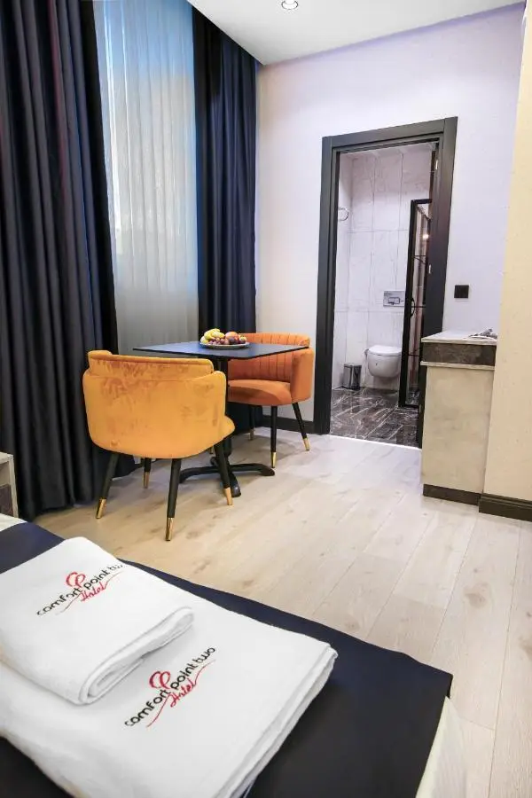 Comfort Point Two Hotel