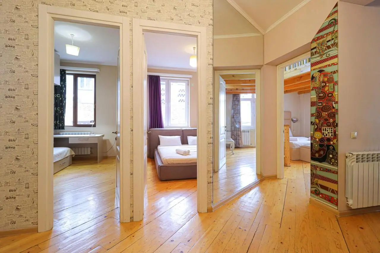 Wehost Duplex Near Rustaveli Avenue