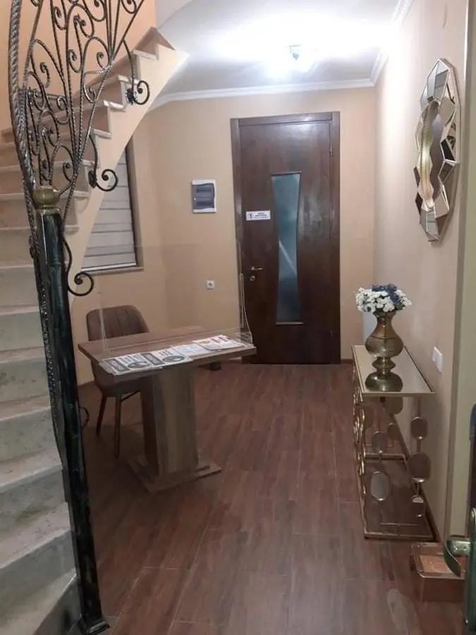 LANA`S GUEST HOUSE