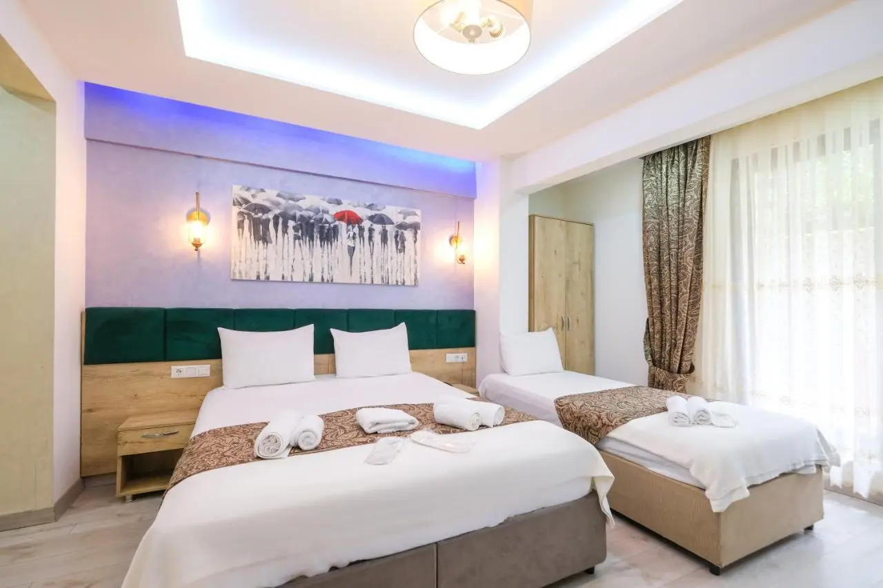 Loren Hotel&Suites