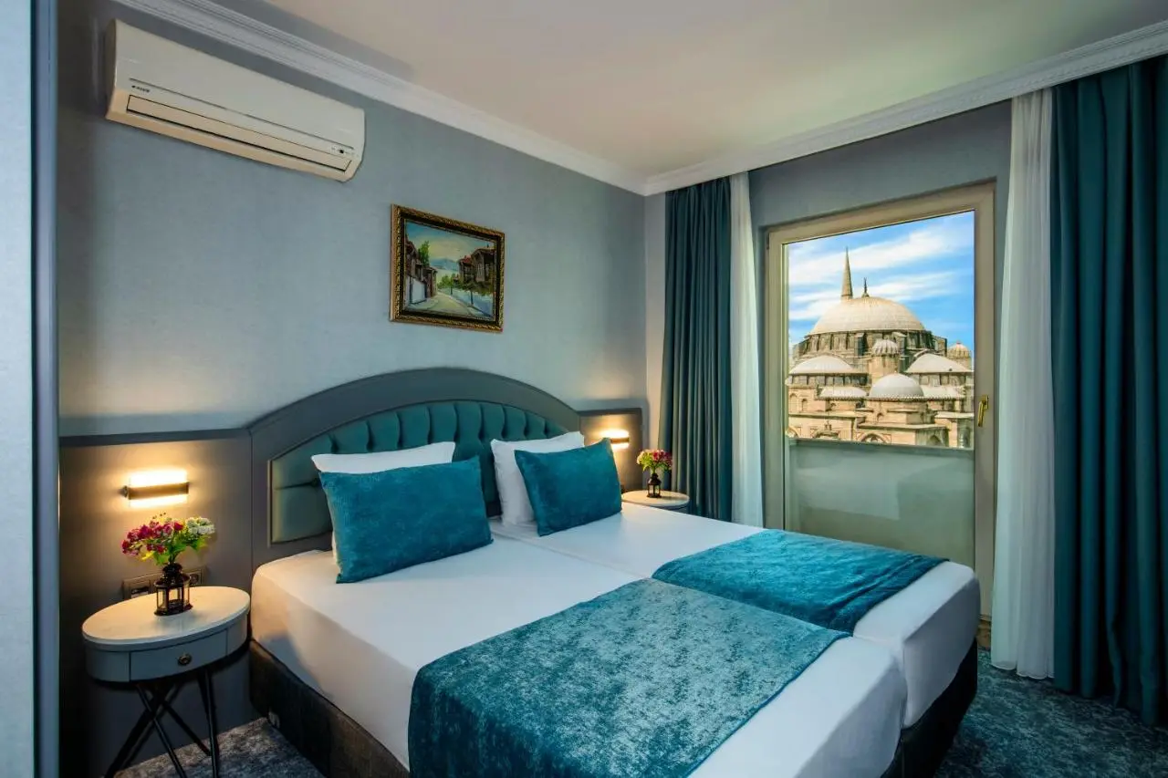 Tilia Hotel