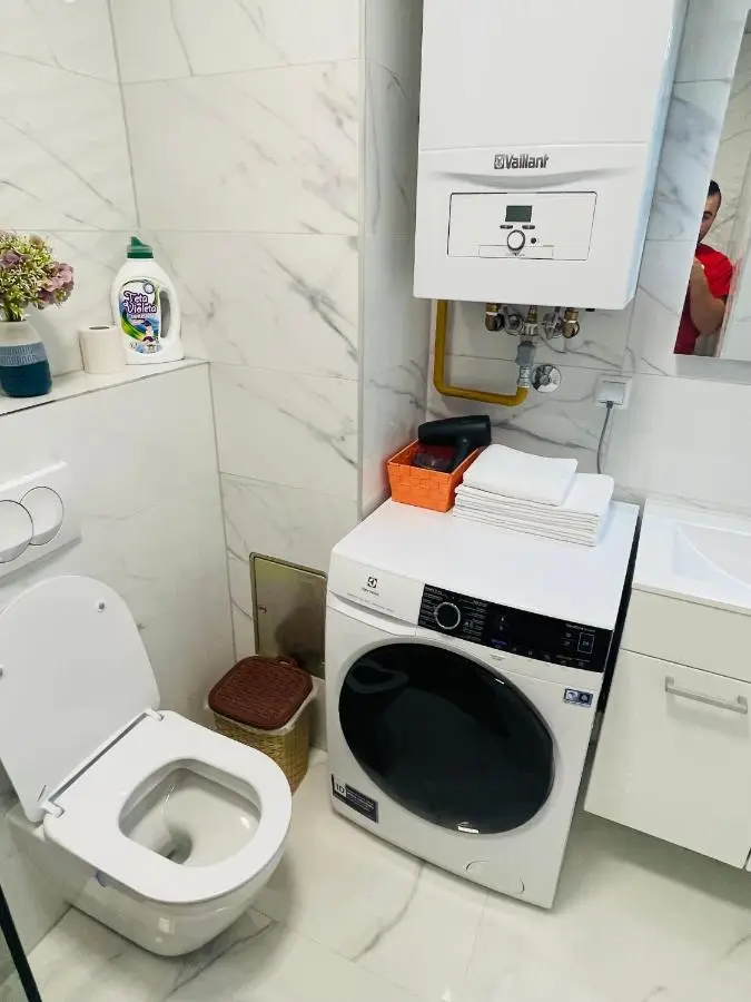 Apartment 7