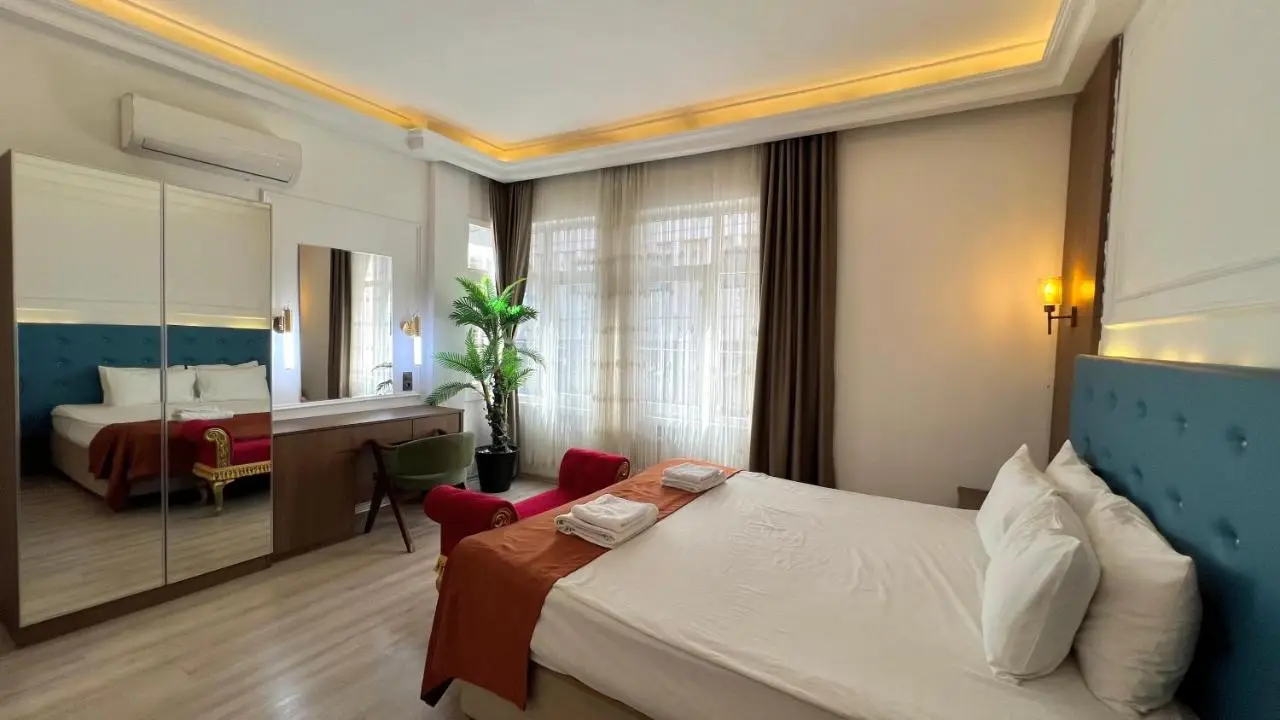 Taksim Square Luxury 4BR Next to Hotels Perfect for Families & Groups