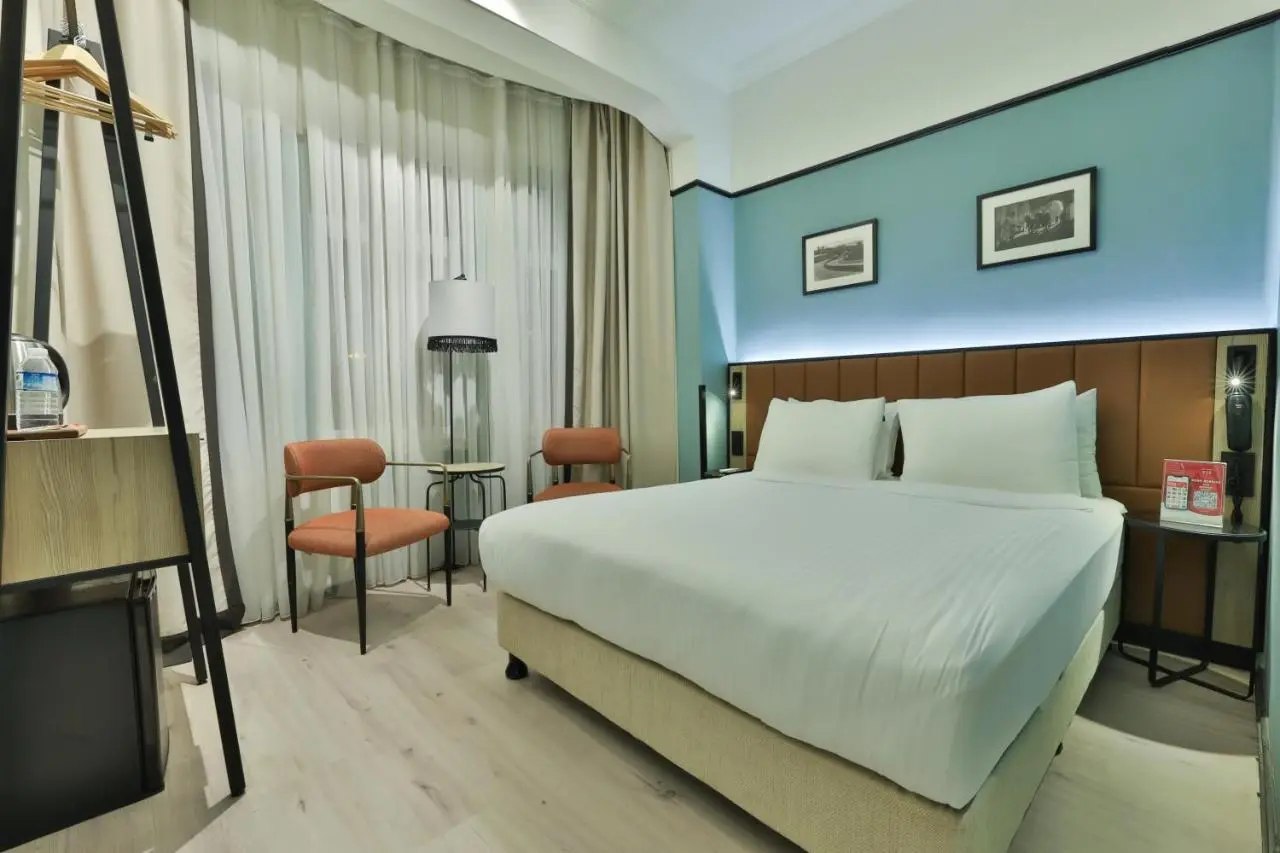 EA Exclusive Hotel