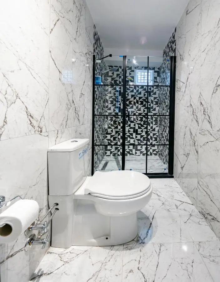 Hexa Suites Hotel