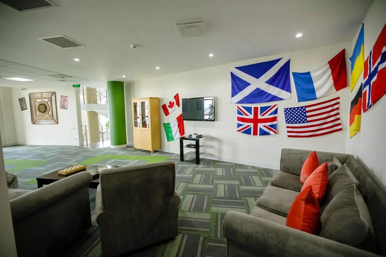 HomeBridge Hotel Apartments