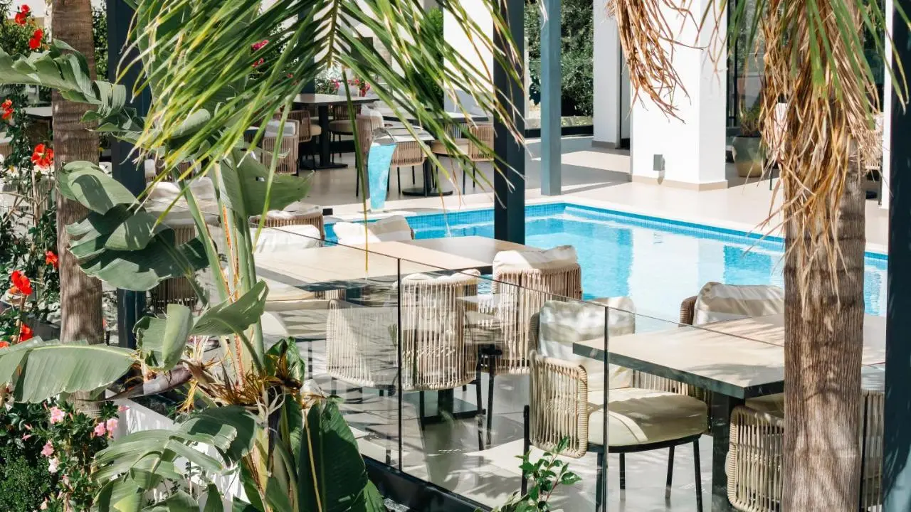 Colosseum Hotel