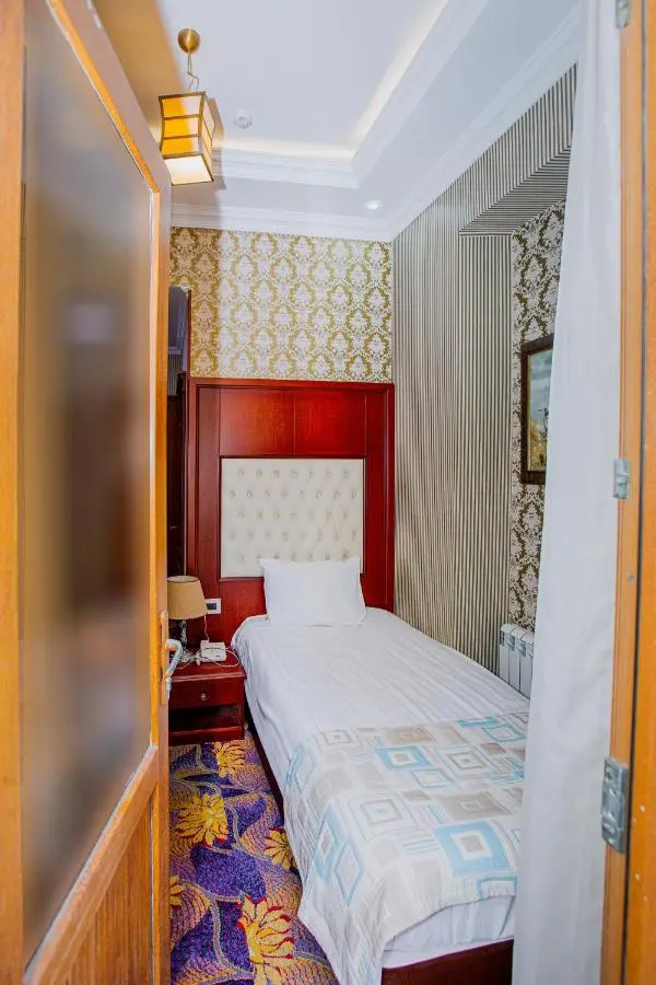 Clover Hotel F1 View