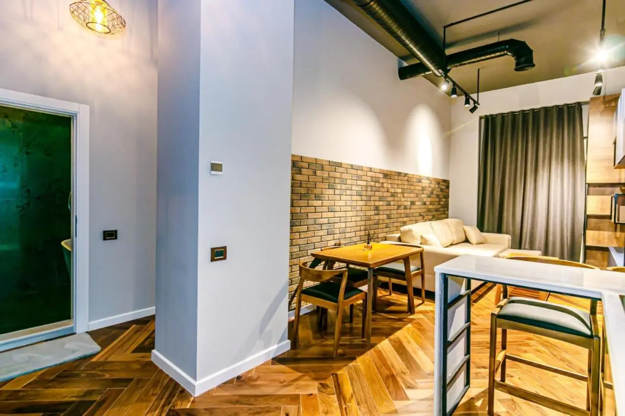 LUXURY K NightsBridge Residance White City