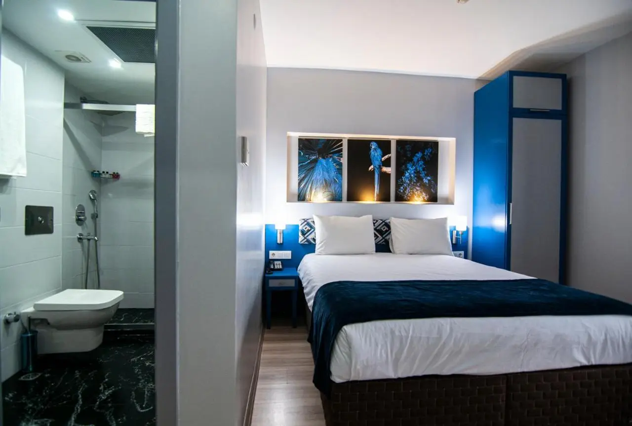 Lapis Inn Hotel & Spa ( Ex. Ambassador Hotel)