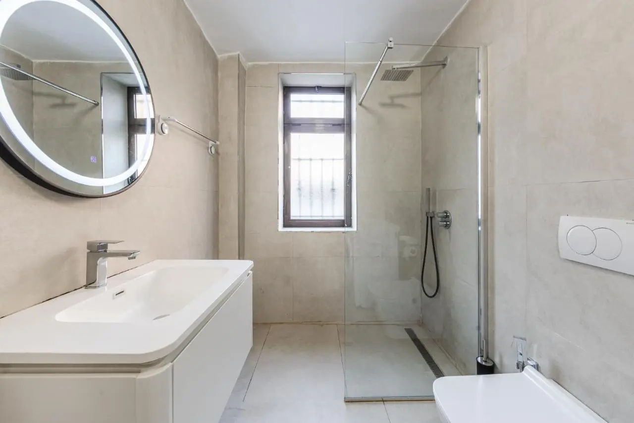 City Center Apartment Cozy 1BR with Patio by PikHost