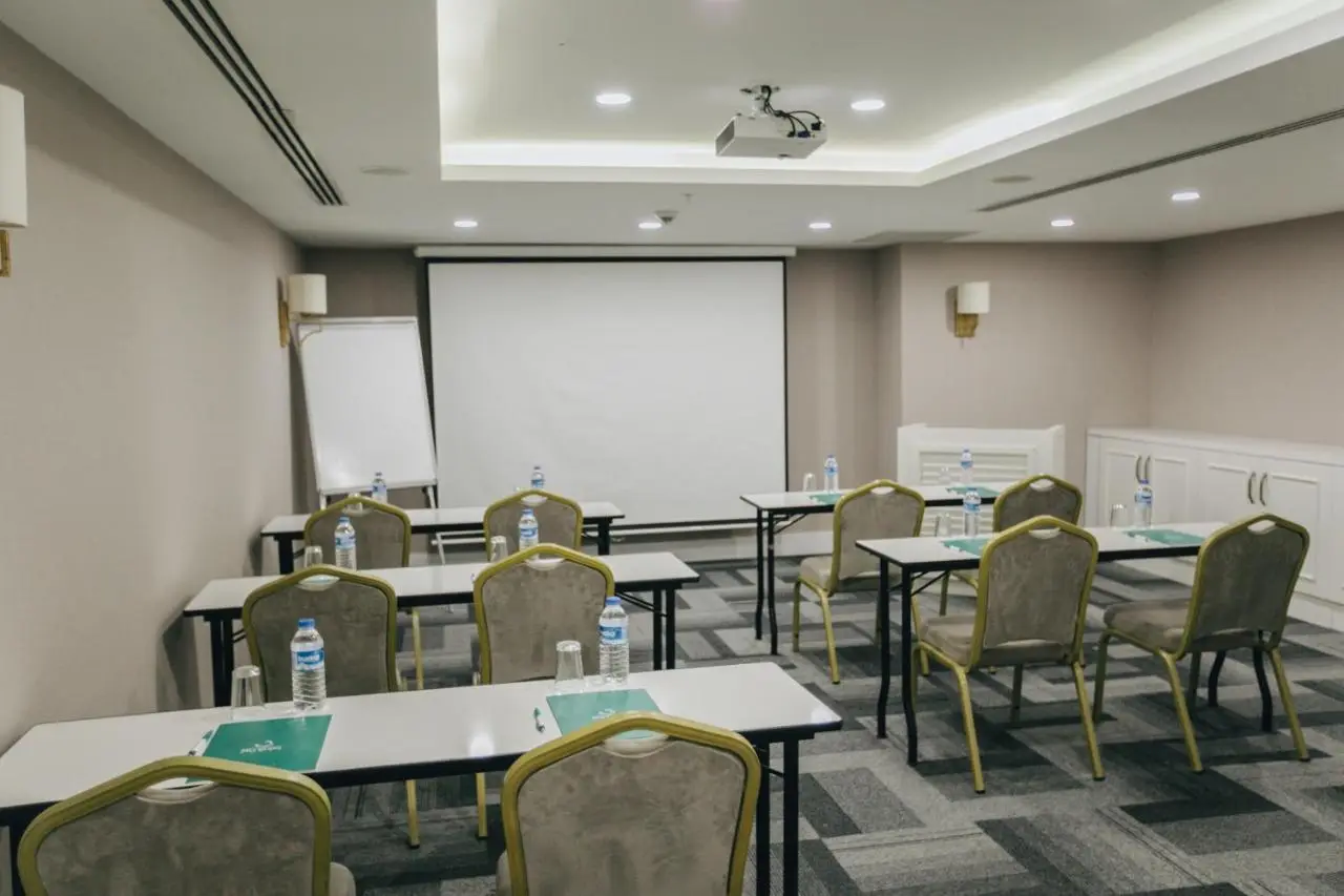 Mia Berre Hotels