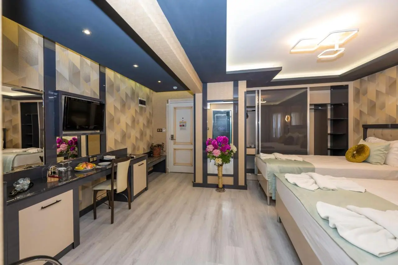 Grand Ons Hotel