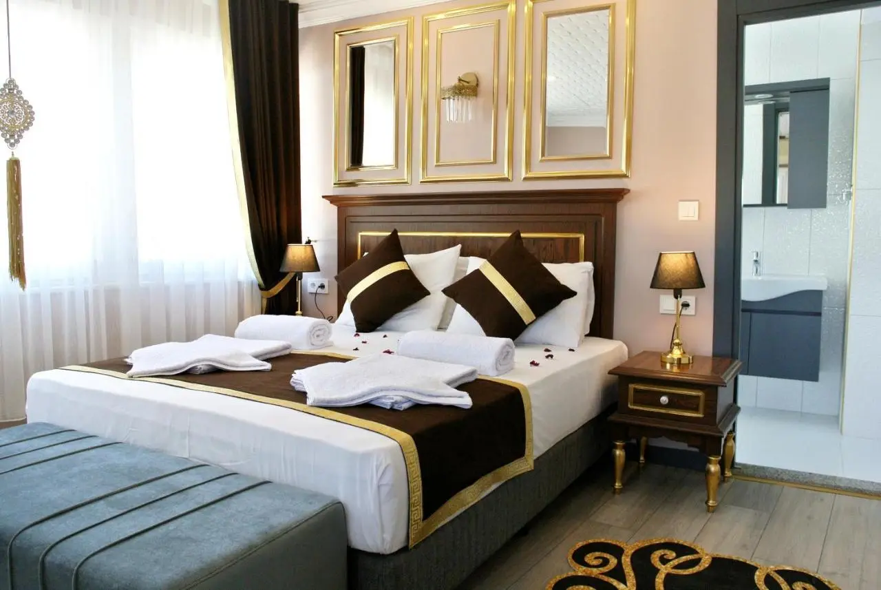 Emirhan Guesthouse & Suites